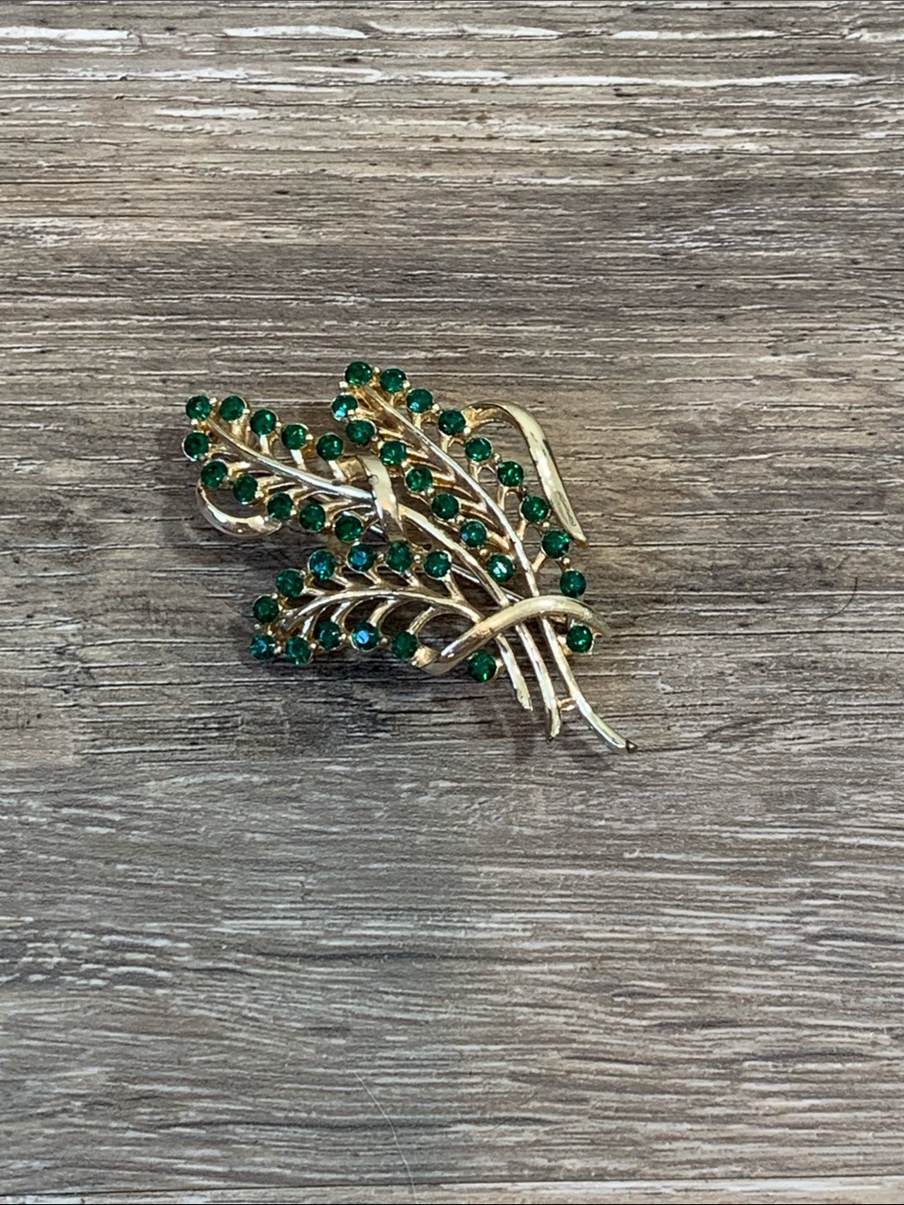 Vintage Gold-Tone Brooch with Emerald Green Crystals - Women Jewelry